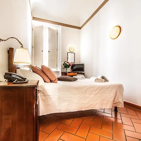 Otel Costantini 2*