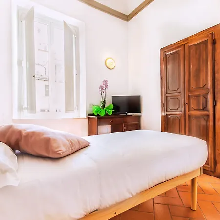 Costantini Otel 2*